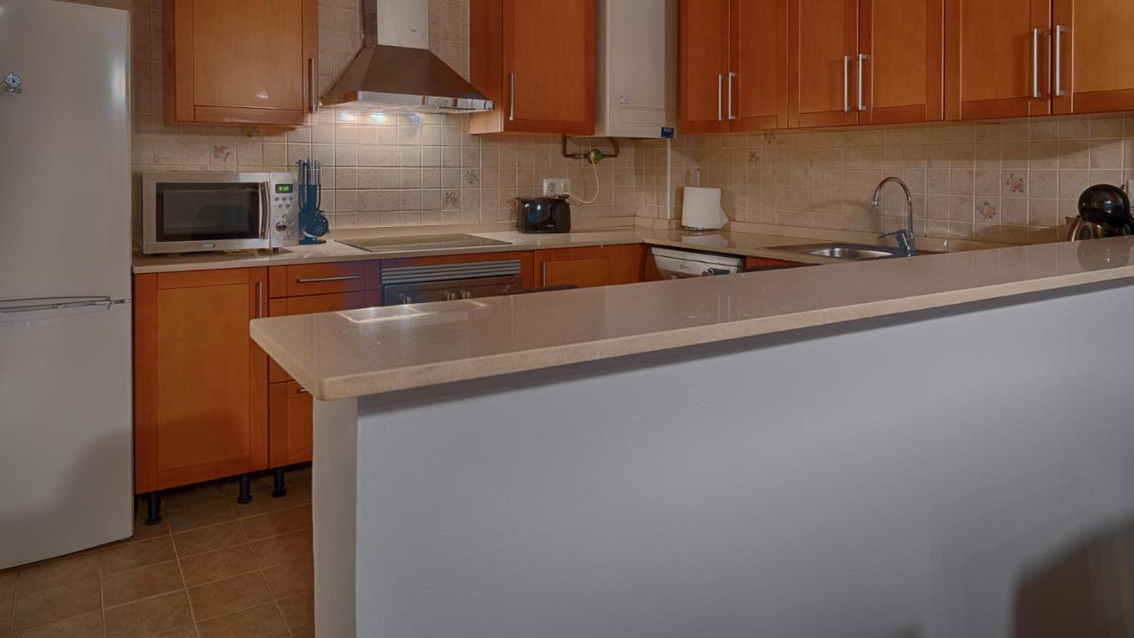 Saplan Real Estate Irissa Apartment เลส ภายนอก รูปภาพ